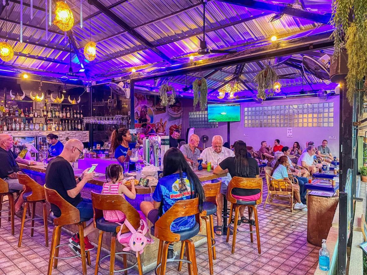 Happy Vikings - Beachfront Haat Jomtien Eksteriør bilde